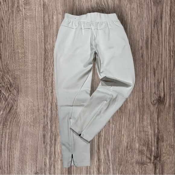 White Sweatpants Tapered Fit Elastic Waist ZNE TAPP PANT Zip Pockets Ladies S - Picture 5 of 14